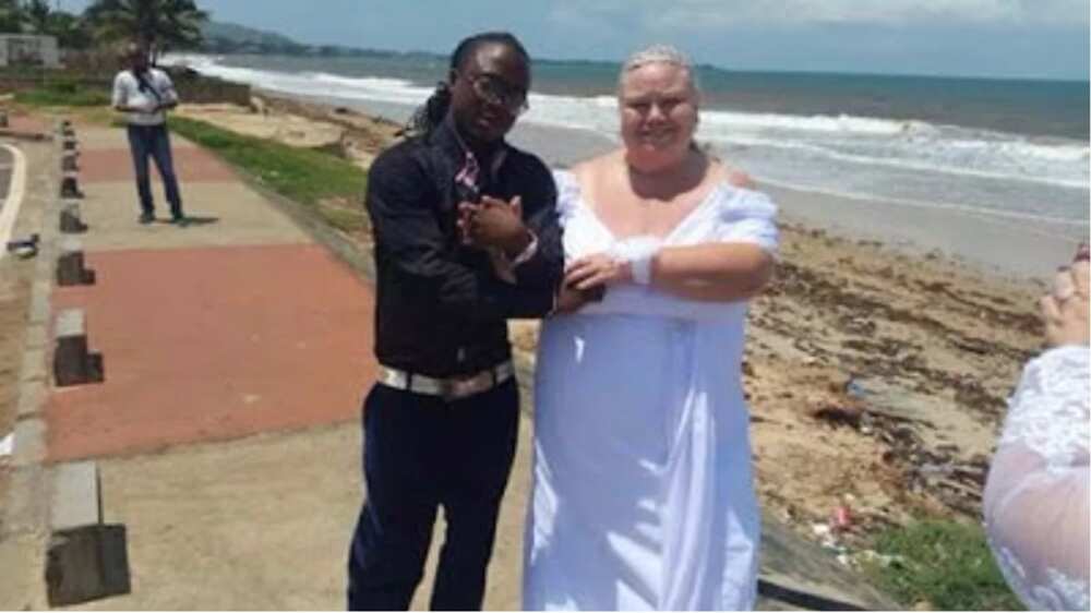 Sierra Leonean artist marries woman old to be his grandmother Sierra Leonean artist marries woman old to be his grandmother