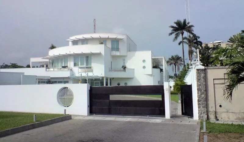 Aliko Dangote's the best mansion in Nigeria
