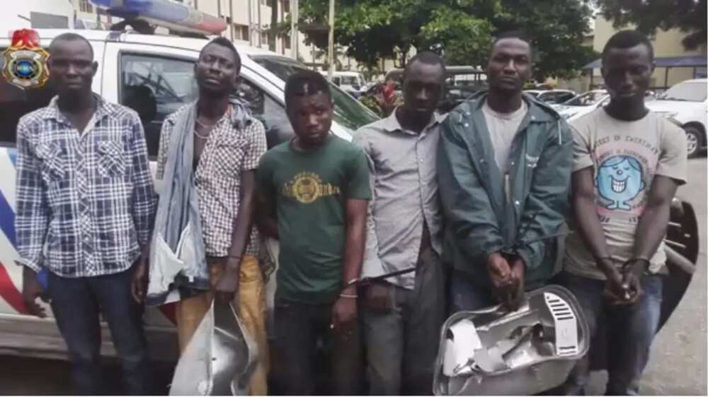 RRS operatives arrest association of Lagos cable thieves