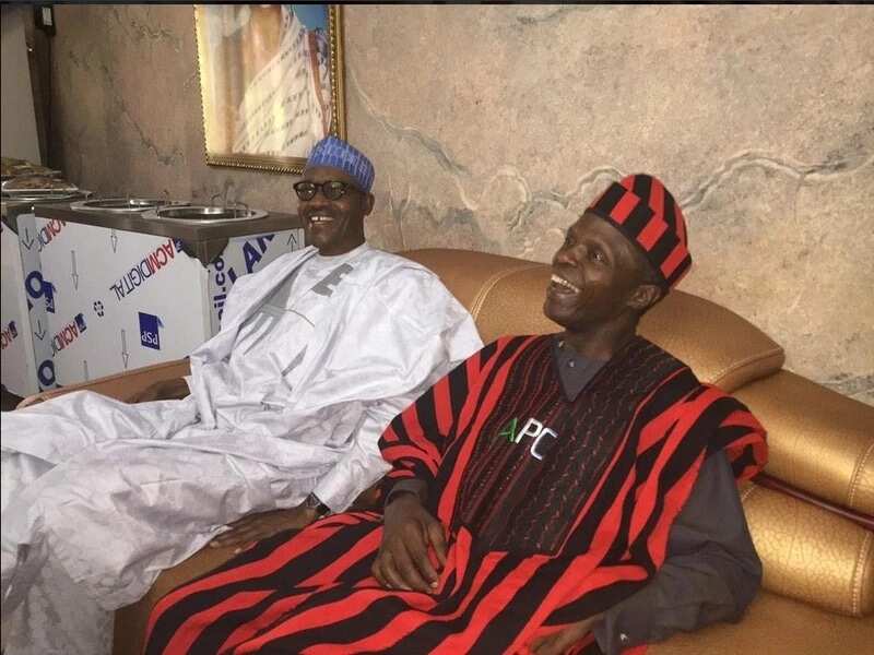Idoma traditional attire on Obasanjo