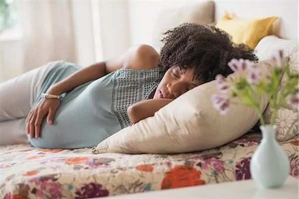 Sleeping positions for a pregnant woman - list of best poses