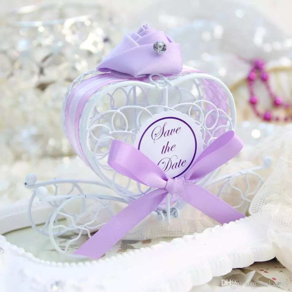 Accessories for purple wedding