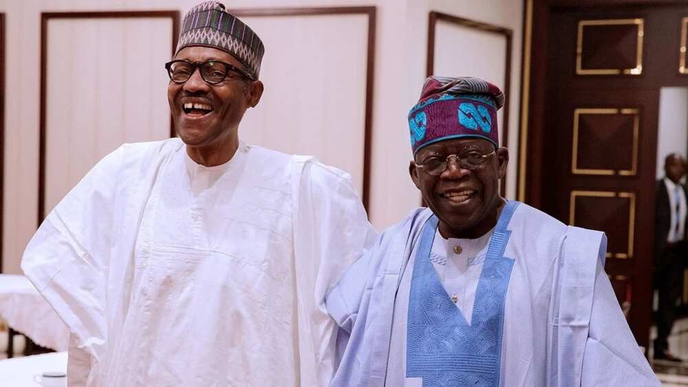 Bayan gama taron 'kusoshin APC', Tinubu da shugabanin kudu maso yamma sun kebe da Buhari Bayan gama taron 'kusoshin APC', Tinubu da shugabanin kudu maso yamma sun kebe da Buhari