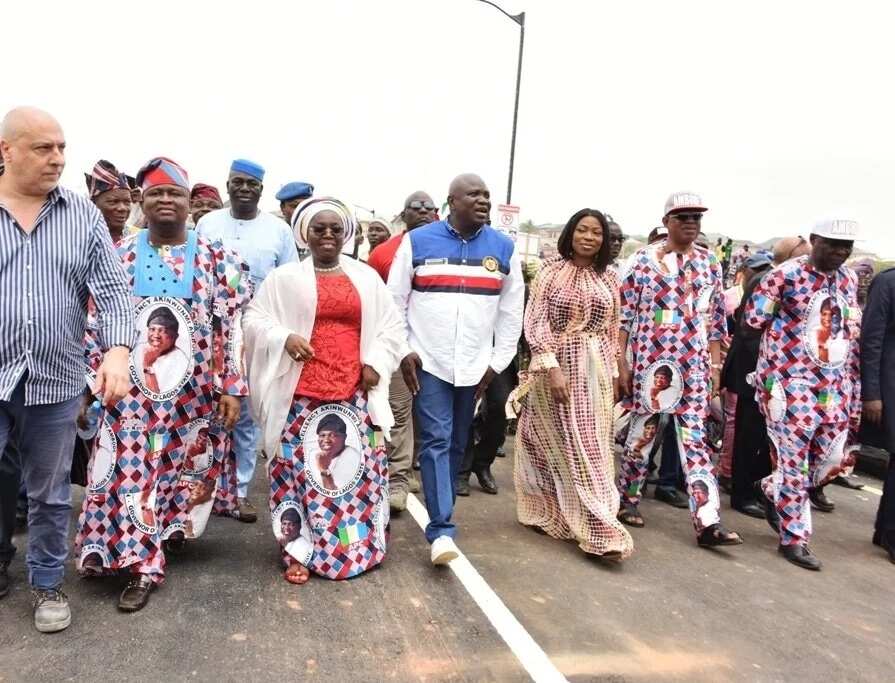 Ambode presents 21 roads to Lagosians as Easter gift, says he is creating new economy