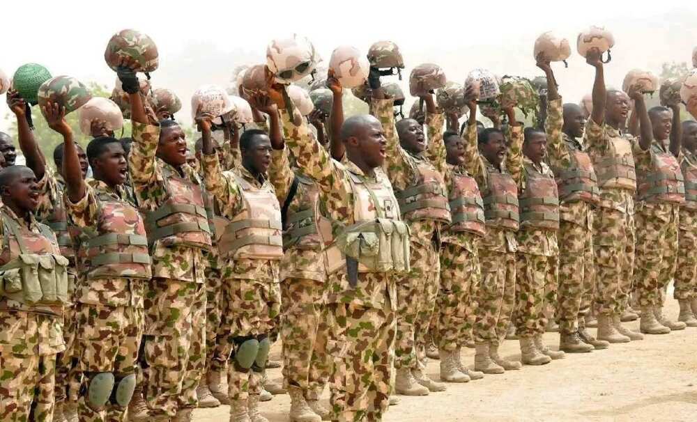 Nigerian army uniform types and colours