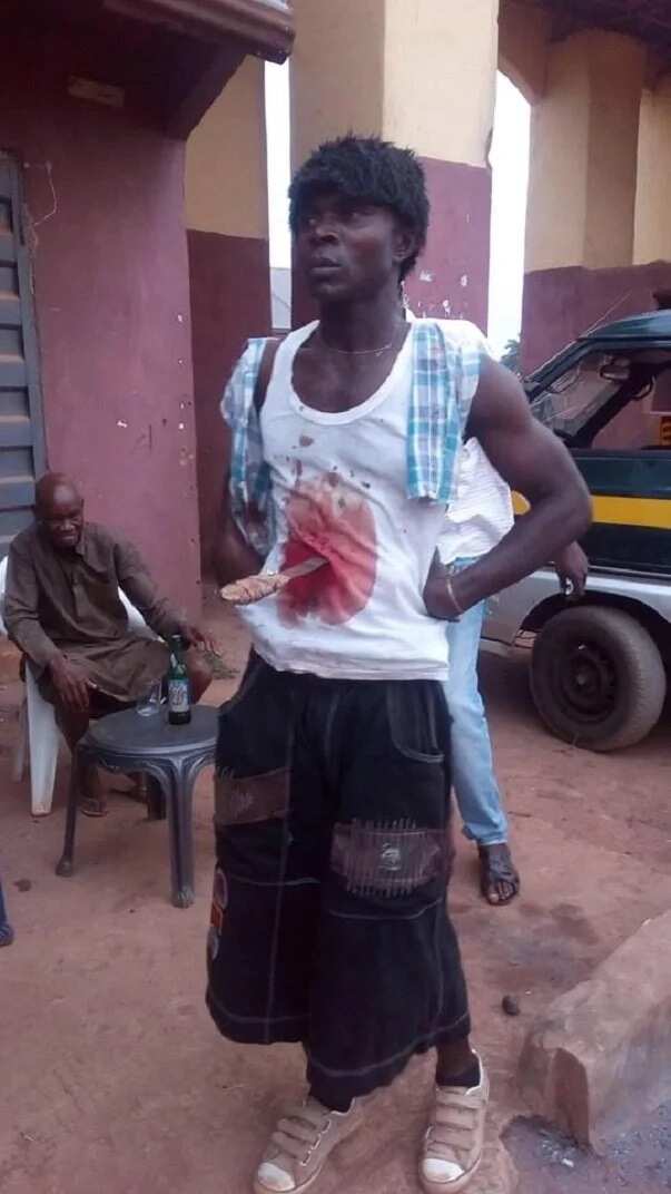 Unbelievable: Juju man stabs himself with cutlass in Imo (Photos)