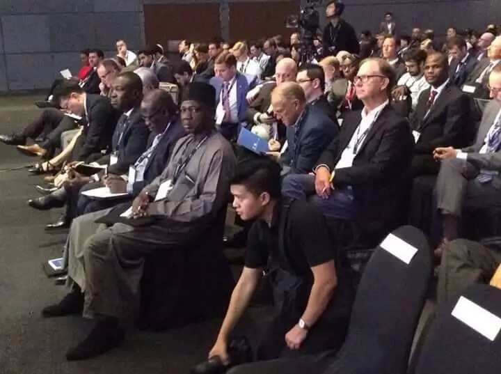 IGP Idris attends INTERPOL conference in Singapore (photos)