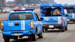 Breaking: Fully loaded bus runs into diesel tanker stopped by FRSC, many feared dead