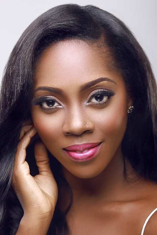 Top 10 Most Beautiful Female In Nigeria : Top 10 States With Most