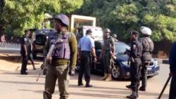 Panic as unknown gunmen kill policemen, Customs operatives at Enugu checkpoint