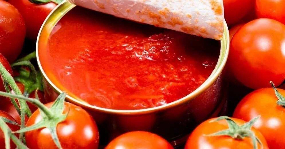 5 reasons why you should stop cooking with canned tomato paste