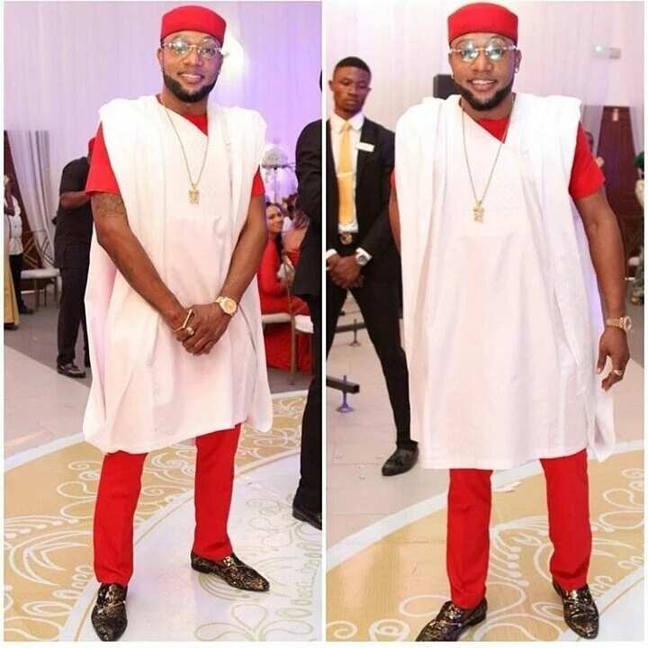 White Agbada robe for guys with a lapel