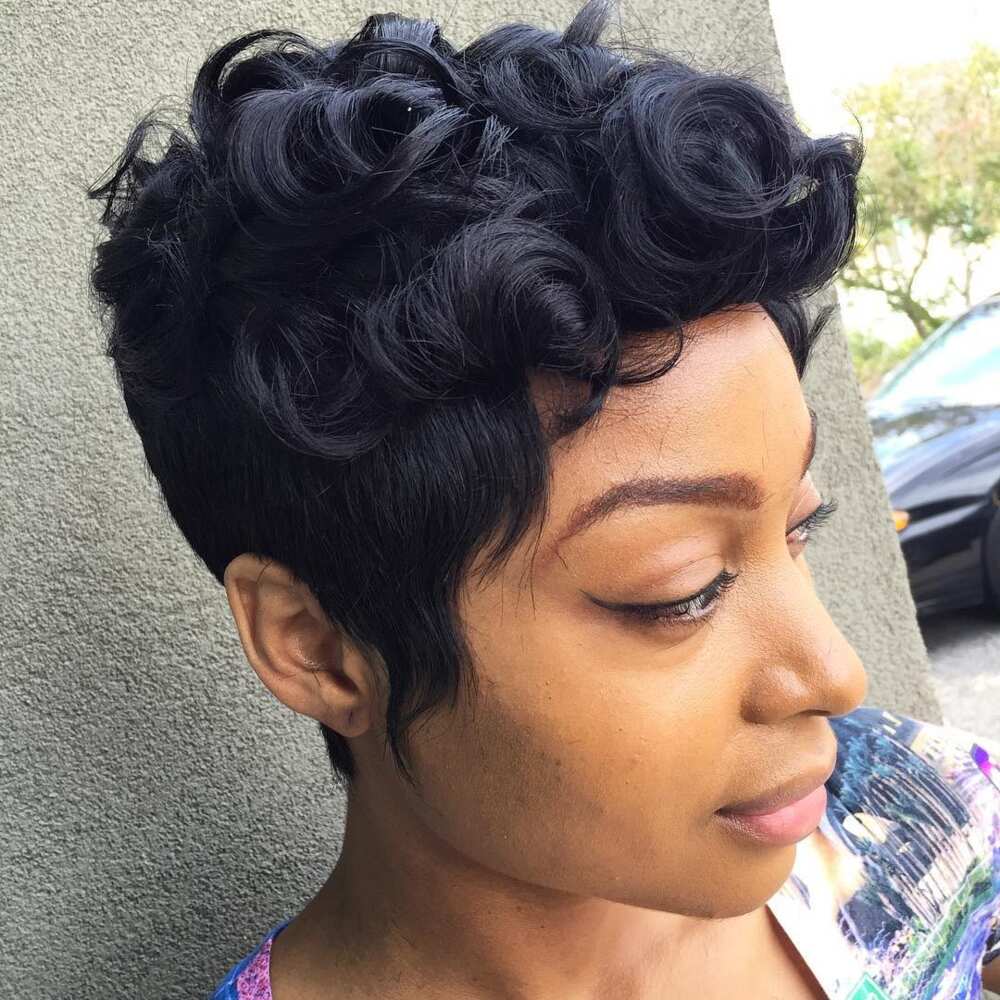 Short fixing hairstyles in Nigeria