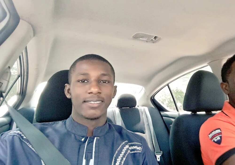 Rayuwar direbobin Uber a Najeriya Rayuwar direbobin Uber a Najeriya