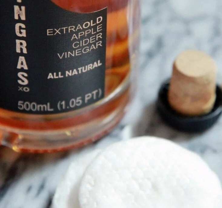 Vinegar essence Vinegar essence