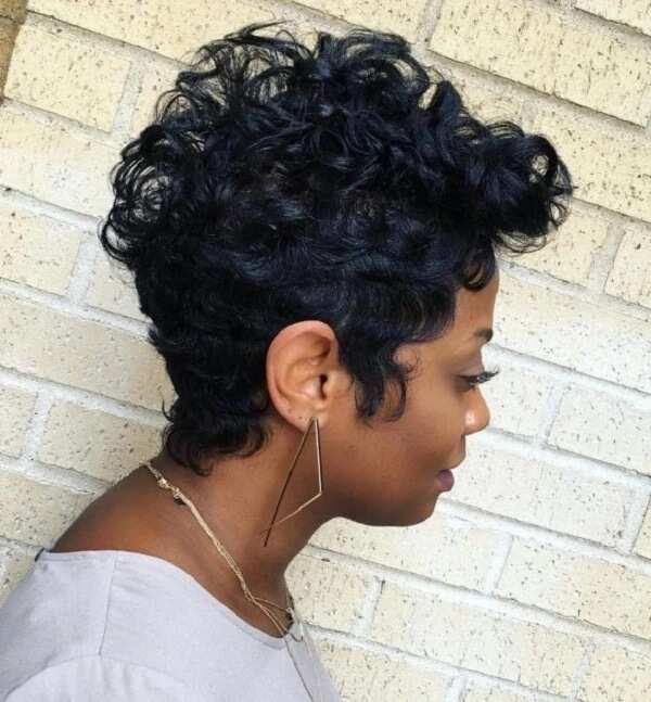 Short hairstyles for thick hair - Legit.ng