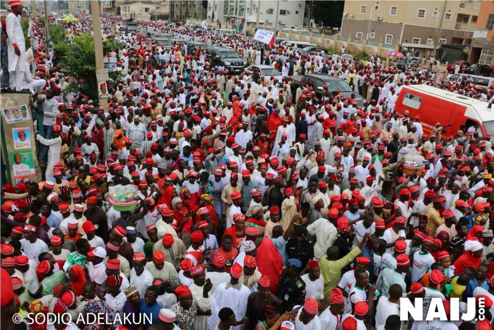 2019: Kwankwaso ya kwace birnin tarayya yayinda yake kaddamar da yakin zabe a yau 2019: Kwankwaso ya kwace birnin tarayya yayinda yake kaddamar da yakin zabe a yau