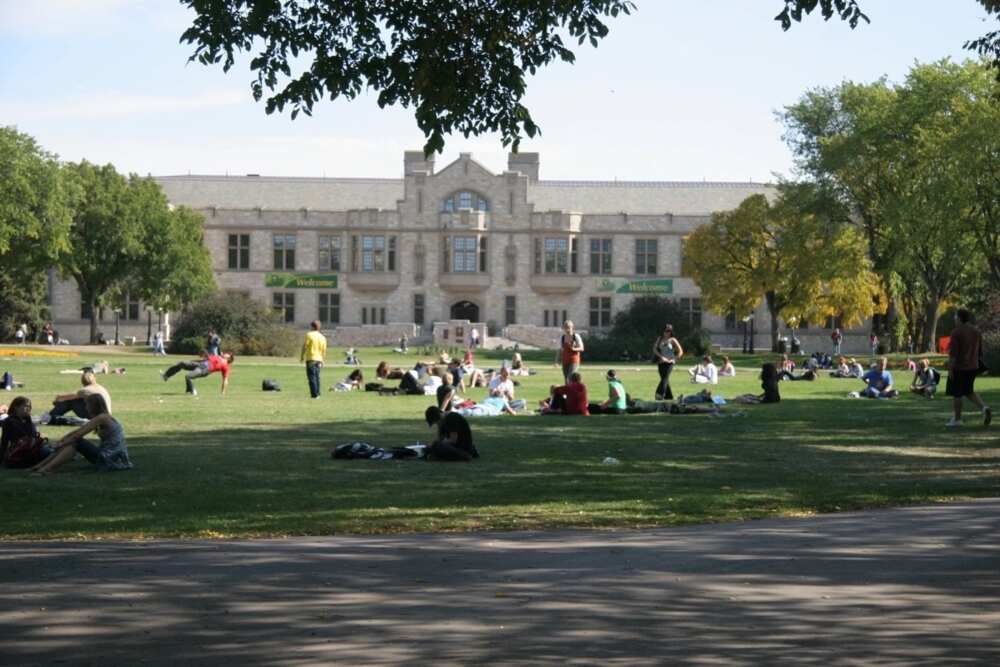 University of Saskatchewan University of Saskatchewan