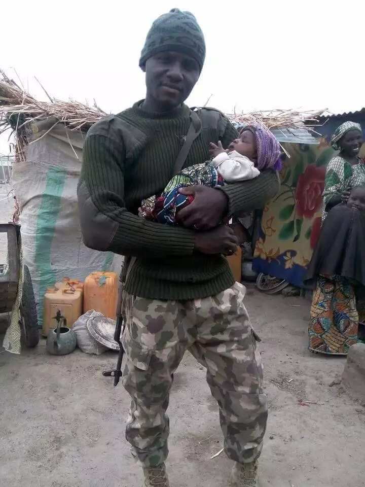 Wani soja ya tsaya don taimakawa masu ciki a lokacin yaki da Boko Haram