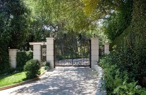 Lavish! Jay Z And Beyonce Move Into $45 Million Mansion (PICTURES)