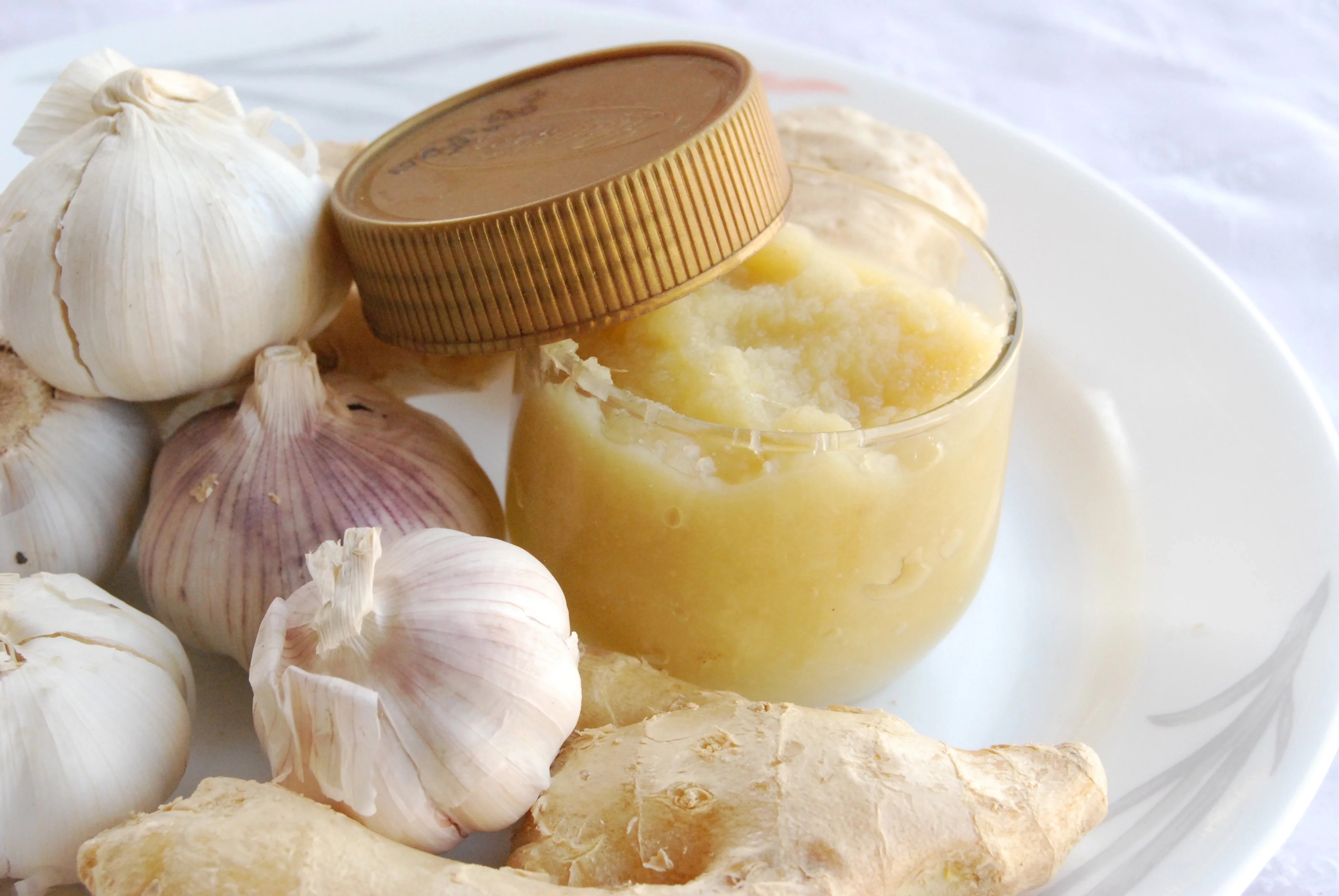 top 15 health benefits of ginger and garlic mixture [updated
