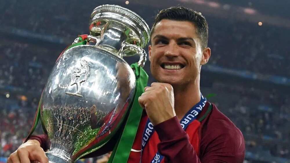 Top ten most expensive trophies in football 2018