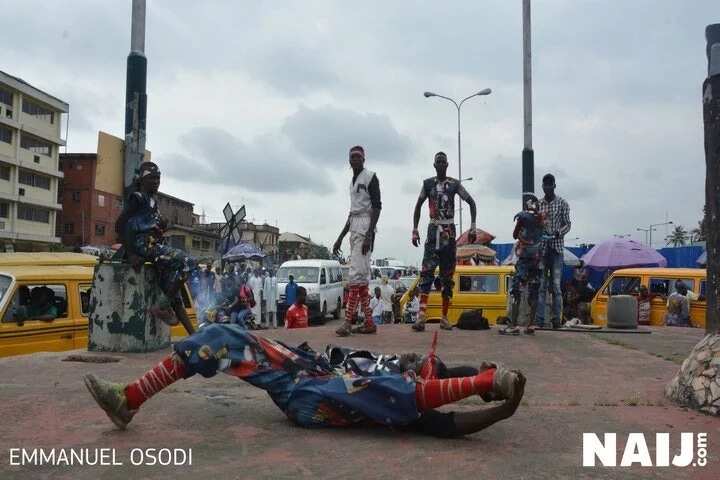 Meet 29-year-old Abu Sefua, the leader of a Hausa performing group that entertains people in Lagos (photos)