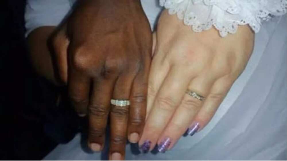 Sierra Leonean artist marries woman old to be his grandmother Sierra Leonean artist marries woman old to be his grandmother