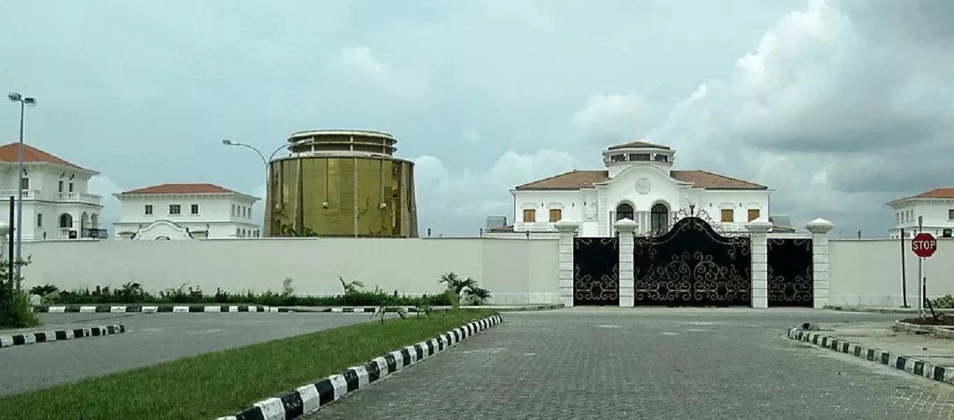 Mike Adenuga's House is one of the most luxurious houses in Nigeria