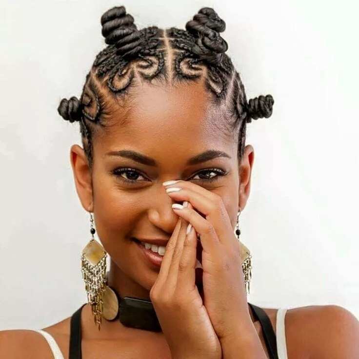 How to make Bantu knots with natural hair 