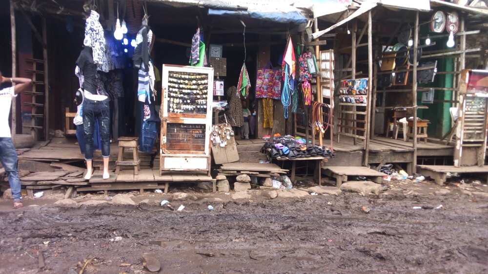The bad state of the road affects sales negatively at Ijora 7 UP market, Lagos. Source: Esther Odili. The bad state of the road affects sales negatively at Ijora 7 UP market, Lagos. Source: Esther Odili.