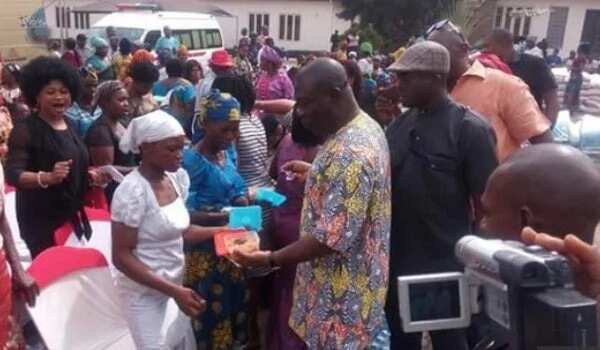 Ekweremadu donates goods worth millions of naira to IDP camps, fetes Enugu widows
