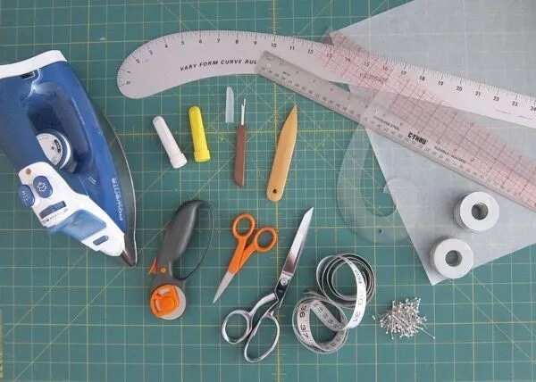 How to cut six pieces skirt: tools