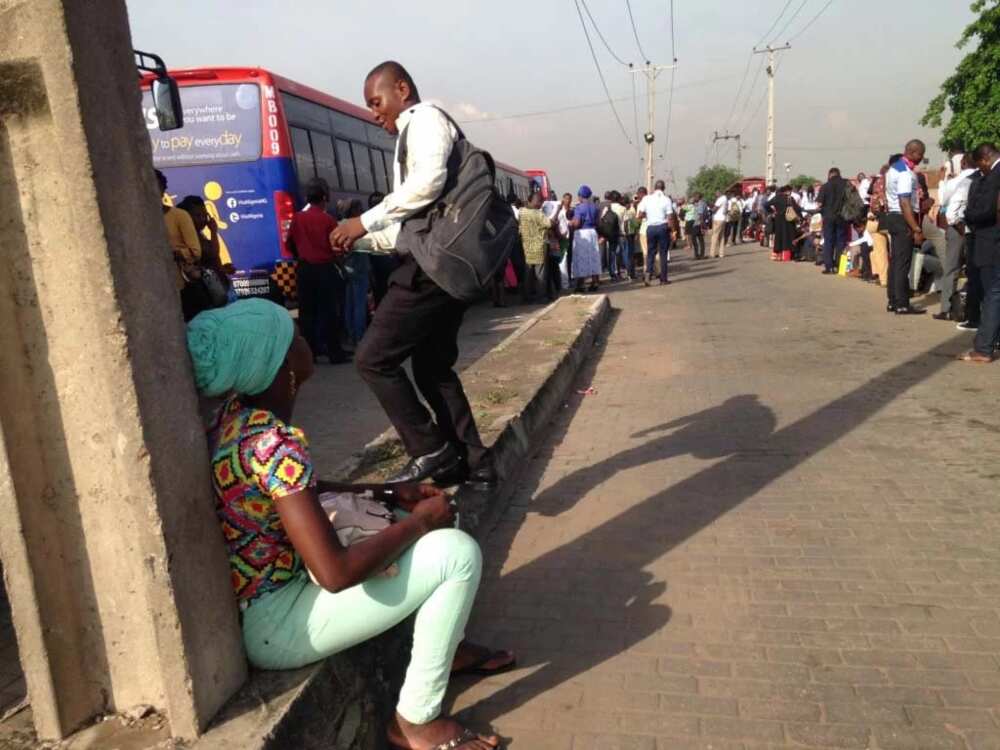 (Photos) Lagosians Wait Long Hours For BRT Bus