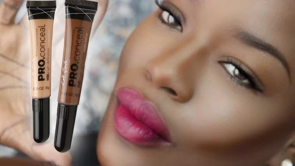 It`s necessary to apply concealer correctly