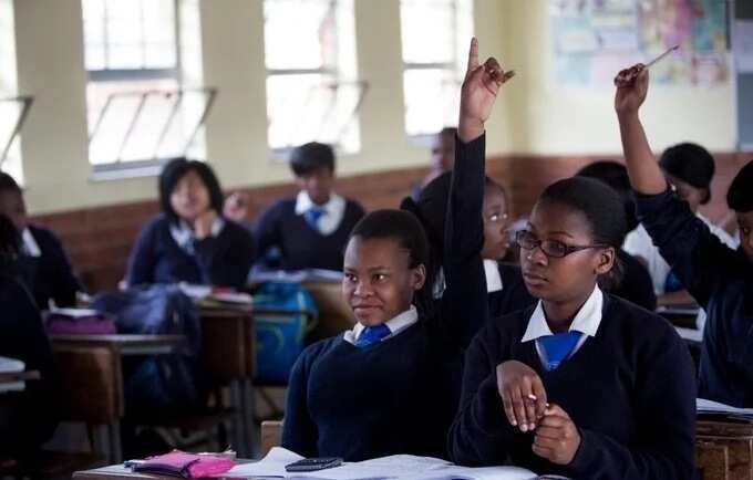 High school learners such as these girls will benefit from the national campaign to prevent HIV among young women and adolescent girls.