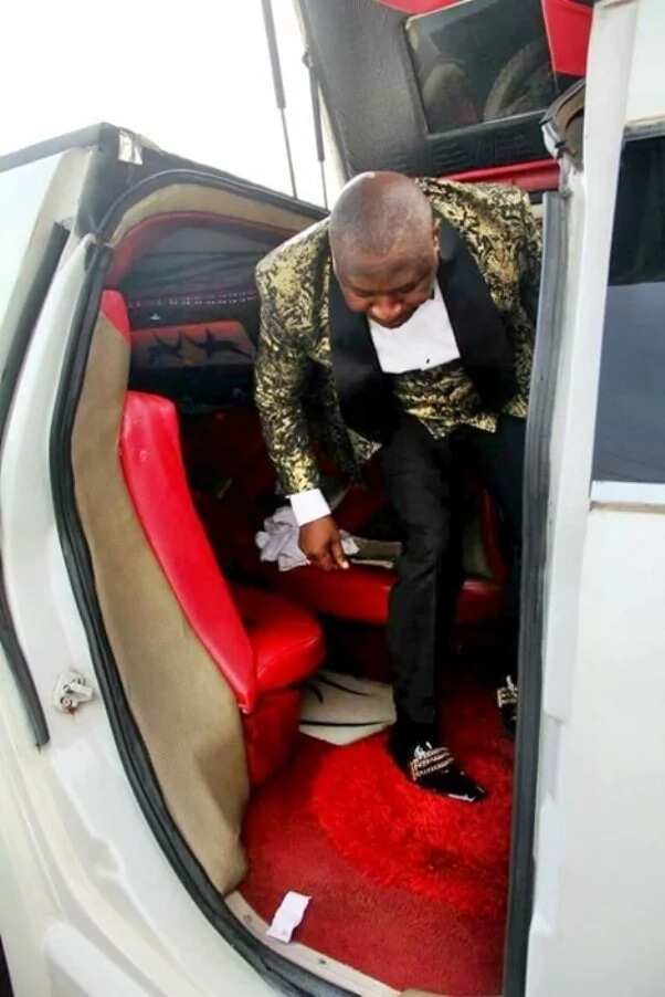 Bishop Tom Samson spotted with his luxurious Hummer Limousine in Lagos (photos)