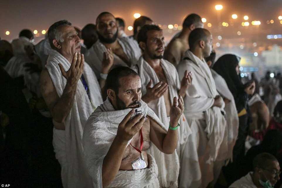 Muslims Gather At Mount Arafat To Mark Peak Of Hajj 2015