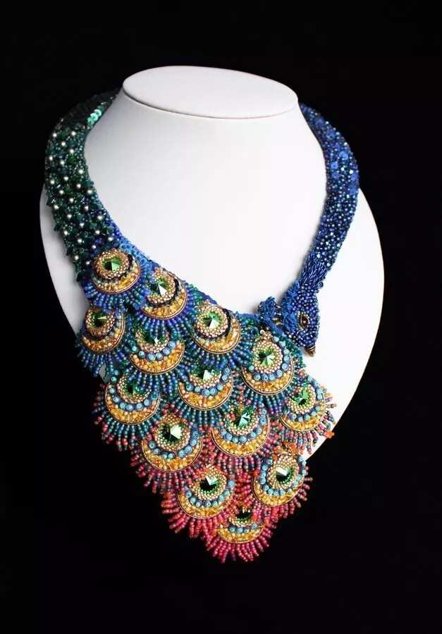 latest beaded necklace