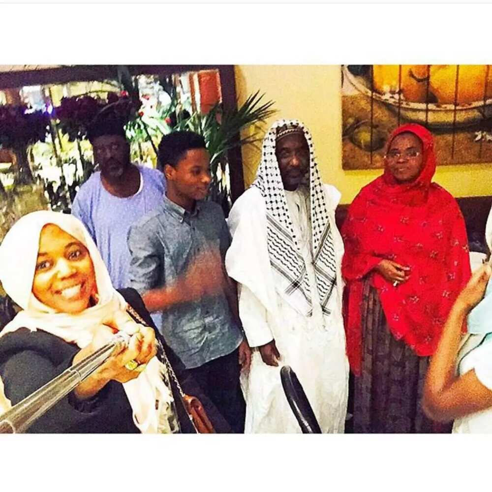 Emir of Kano Sanusi Shows Off His Wives & Children