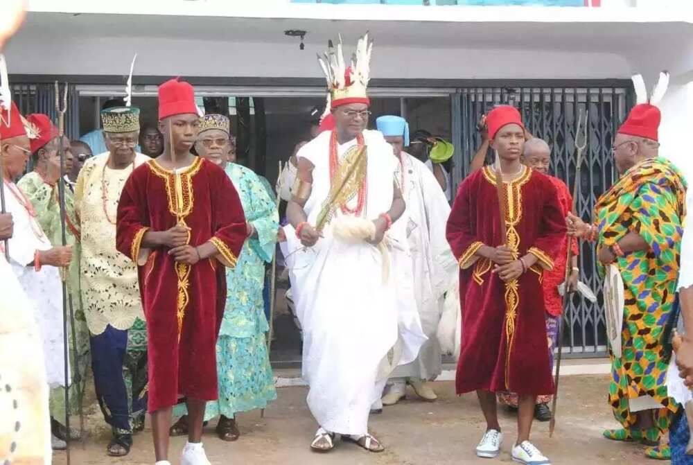Sarakuna 5 da suka fi iya kwalliya Sarakuna 5 da suka fi iya kwalliya