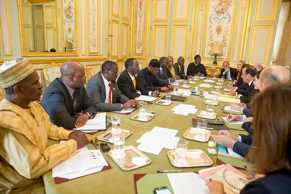 Buhari Meets With Hollande In Paris