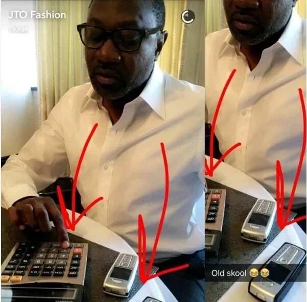 Billionaire Femi Otedola finally replaces his old Nokia phones with iPhones (photo)