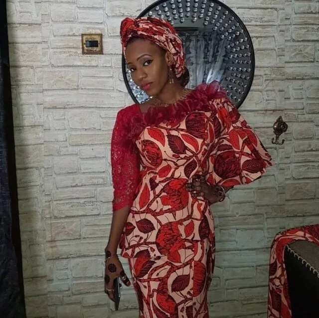 Hausa gown outlet style