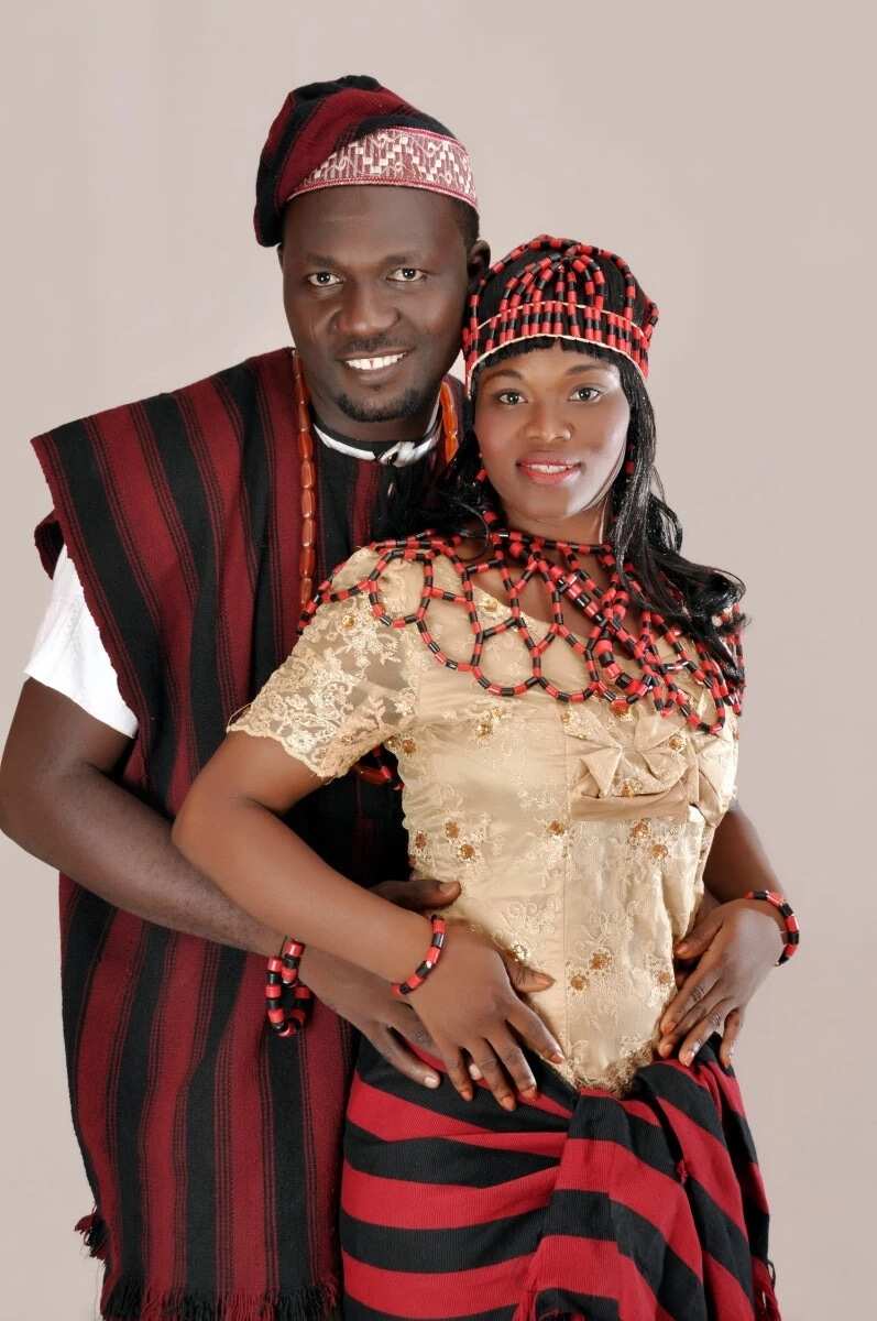 Idoma traditional wedding attire