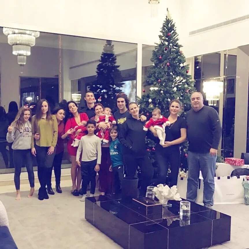 Cristiano Ronaldo celebrates Xmas with family (photo)
