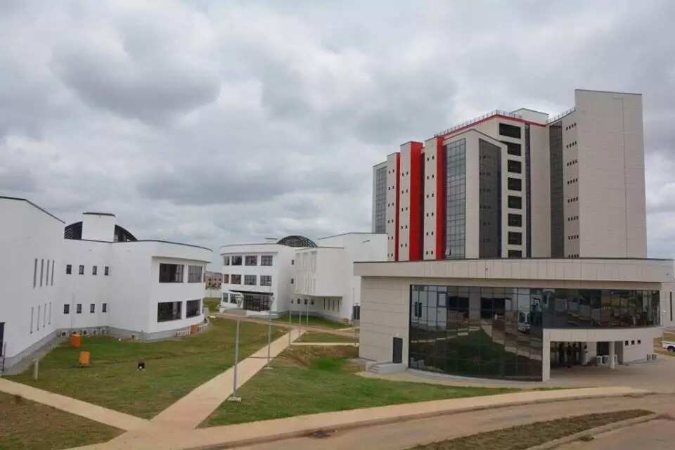 Dogara visits EFCC New Office, promises improved welfare package for graft fighters