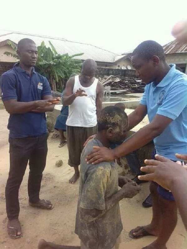 Man caught stealing at church in Warri, Delta state, receives prayers from members (Photos)