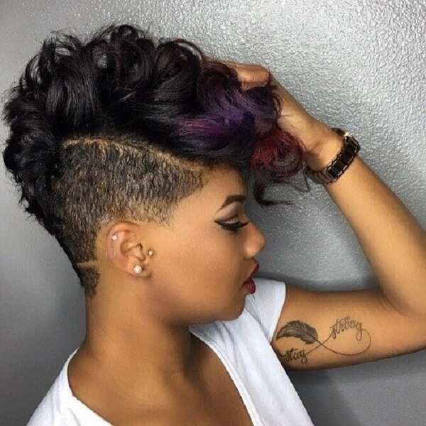 40 Short Hairstyles for Thick Hair Trendy in 20192020  Palau Oceans