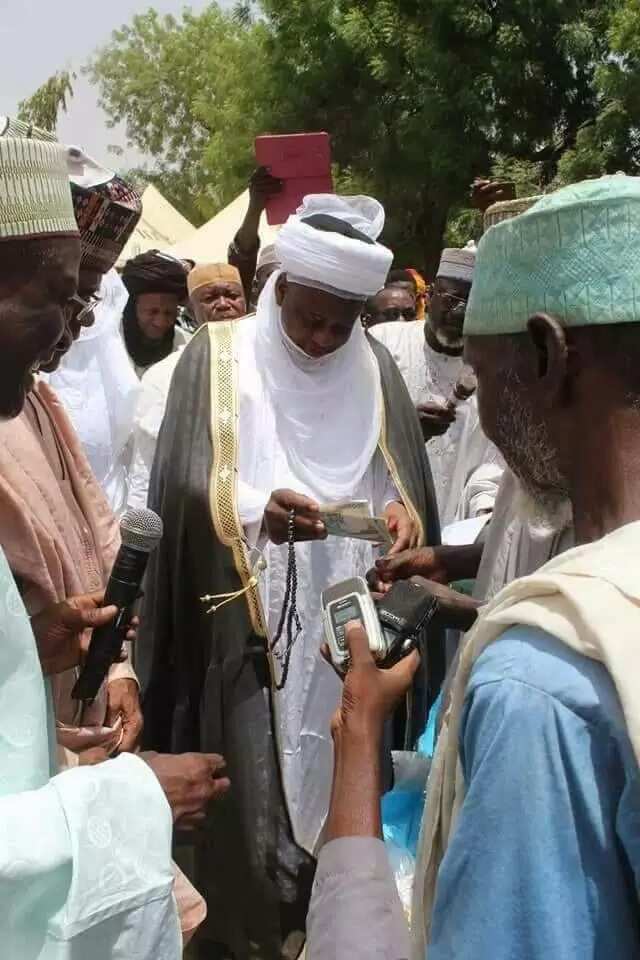 A Yau Sarkin Musulmi ya gudanar da rabon zakkar kudi N6m a jihar Sokoto